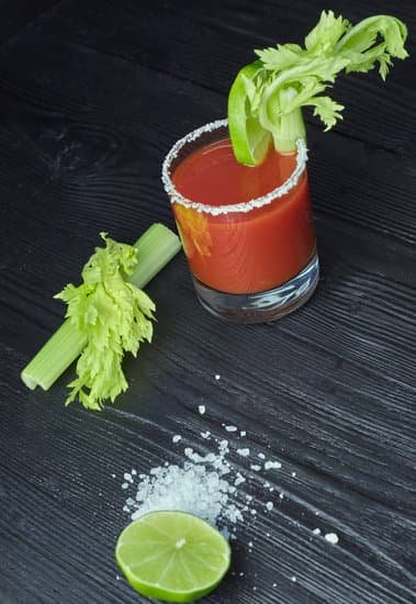 How Long Should Vodka Sauce Be Coooked?
