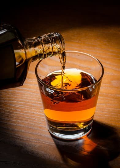 What Do You Mix With Maple Whiskey?