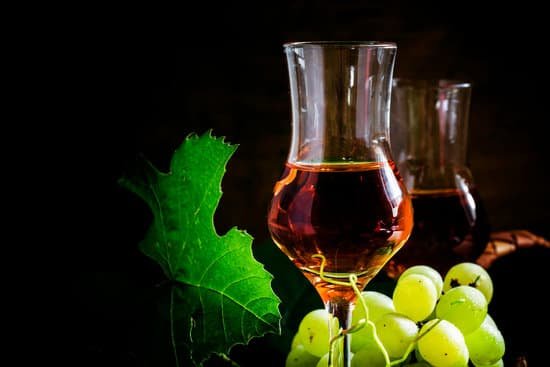 Why Is Vodka Used In Creamy Marinara Recipes?
